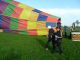 Ochtend Ballonvaart vanuit nieuwegein, via montfoort naar Oudewater. Met de luchtballon op pad in Zuid-Holland.Iedereen helpt een handje.